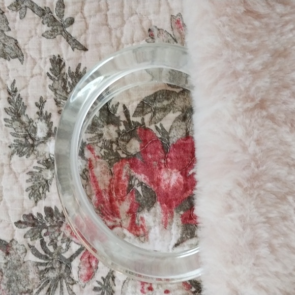 Lauren Conrad large crossbody/clutch. NWOT Off white color. - Picture 3 of 16